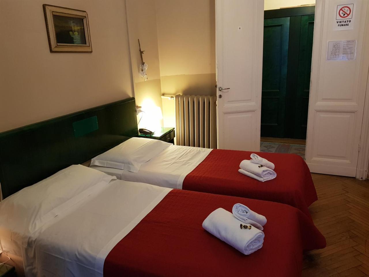 Hotel Suisse Γένοβα Εξωτερικό φωτογραφία